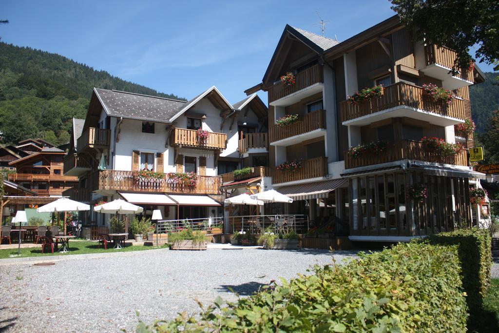 Logis Hotel Gai Soleil Samoens Exterior photo