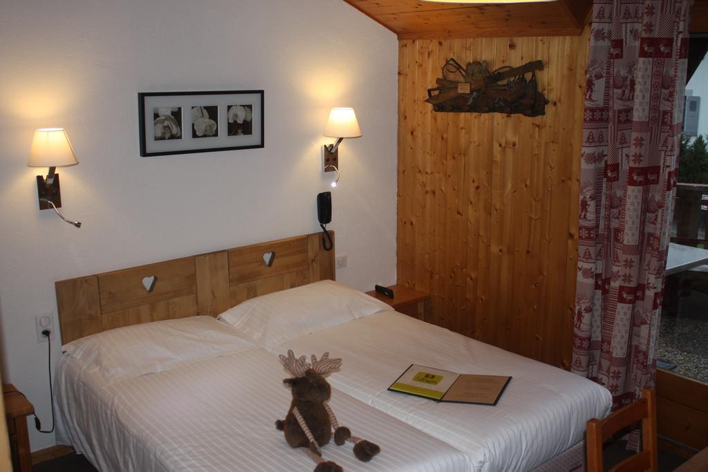 Logis Hotel Gai Soleil Samoens Exterior photo