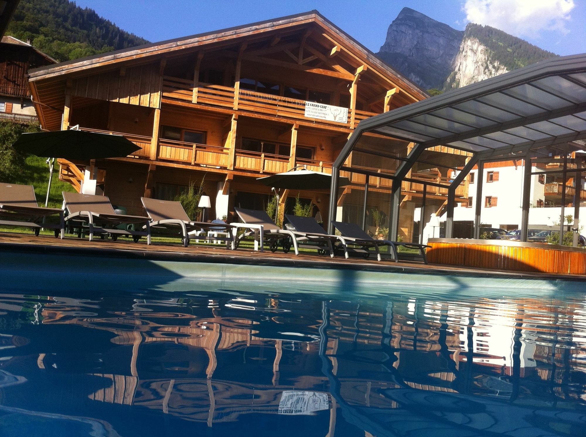 Logis Hotel Gai Soleil Samoens Exterior photo